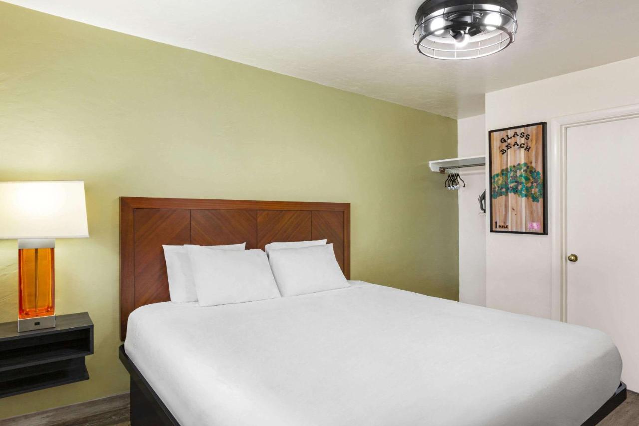 Baymont By Wyndham Fort Bragg Ngoại thất bức ảnh